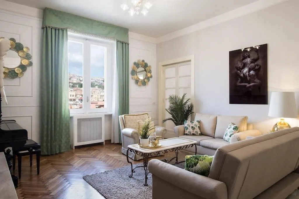 Appartamento Carita Grandi Residenze Napoli 0*,  Italia
